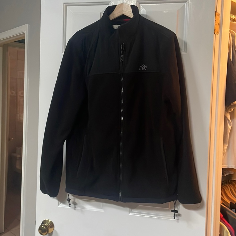 Aeropostale men’s fleece jacket.
